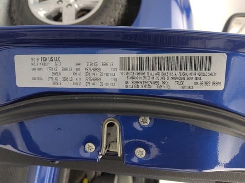 Used 2017 RAM 1500 Express w/ Express Value Package image 33