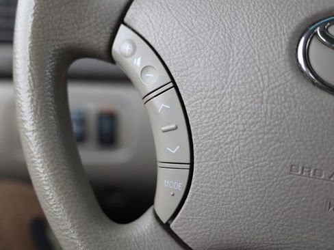 Used 2009 Toyota Sienna LE image 27