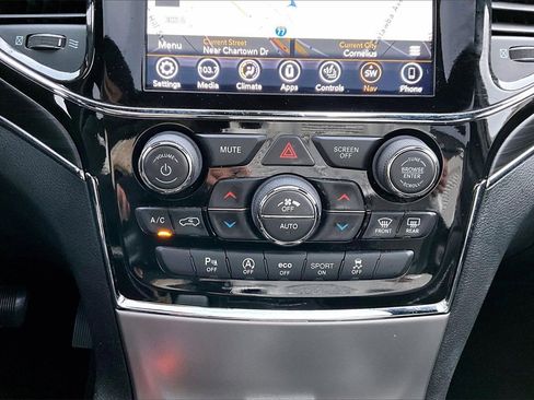 Certified 2022 Jeep Grand Cherokee Limited image 19