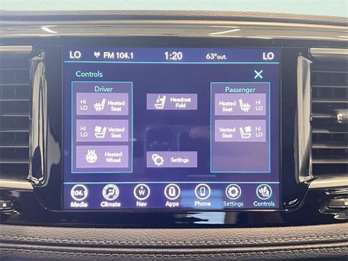 Used 2019 Chrysler Pacifica Limited image 29