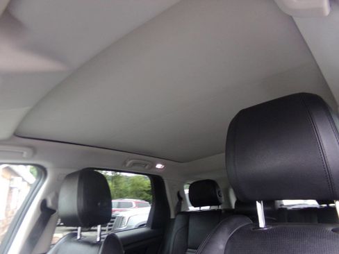 Used 2020 Land Rover Discovery Sport S image 27