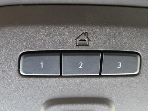 Used 2023 GMC Yukon SLT image 22