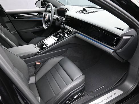 New 2026 Porsche Panamera 4 image 31