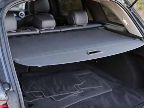 Used 2021 Mercedes-Benz GLC 300 4MATIC image 29