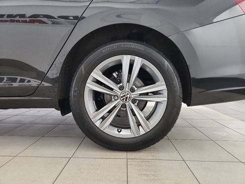 Used 2024 Volkswagen Jetta SE FWD image 34