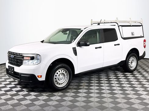 Used 2022 Ford Maverick XL image 4