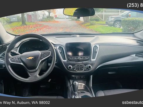 Used 2020 Chevrolet Malibu LT image 12