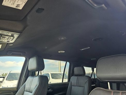Used 2022 Chevrolet Suburban RST w/ Luxury Package AWD/4WD image 26