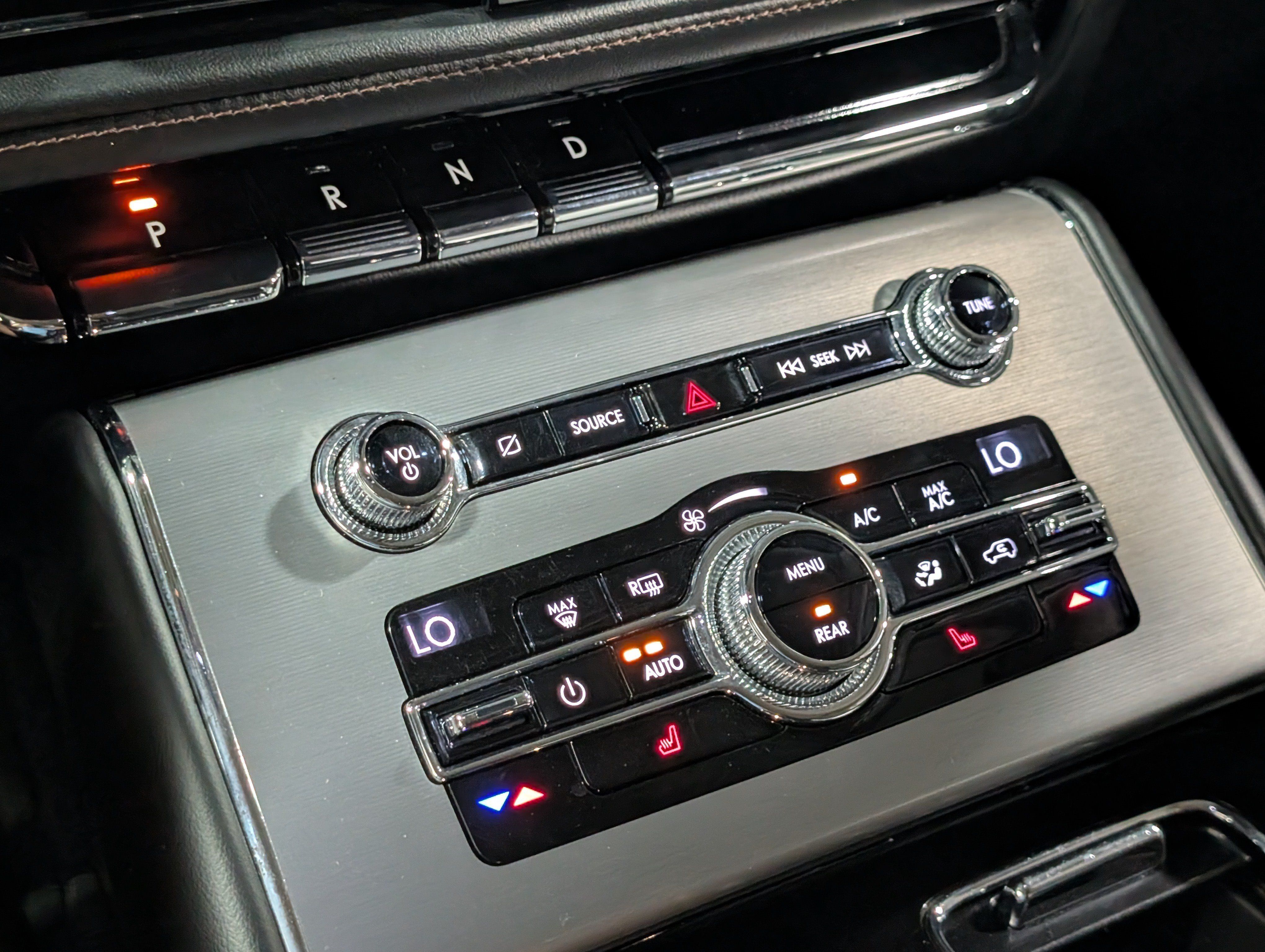 Used 2020 Lincoln Aviator AWD image 20