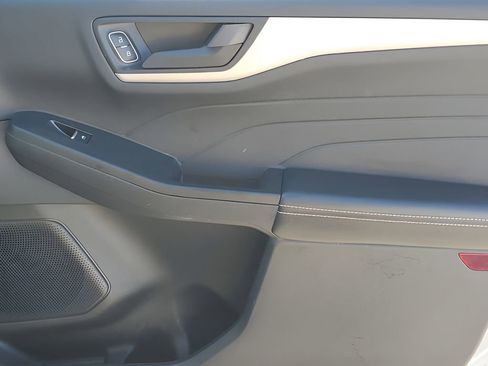 Used 2022 Ford Escape S image 41