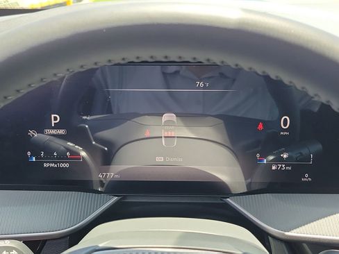 Used 2025 Nissan Murano SV FWD image 9