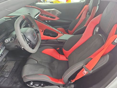 Used 2024 Chevrolet Corvette Stingray Preferred Conv w/ Battery Protection Package image 14