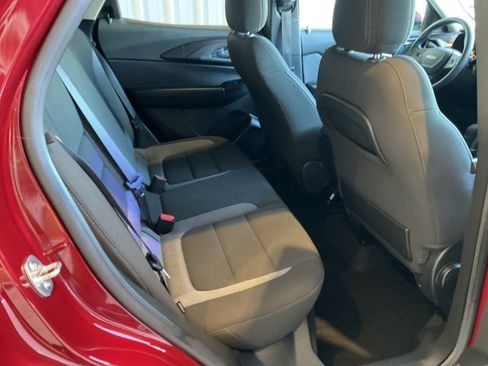 Used 2024 Chevrolet TrailBlazer LT image 23