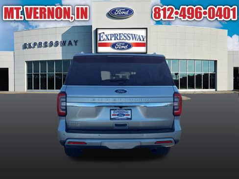 Used 2024 Ford Expedition Limited AWD/4WD image 8