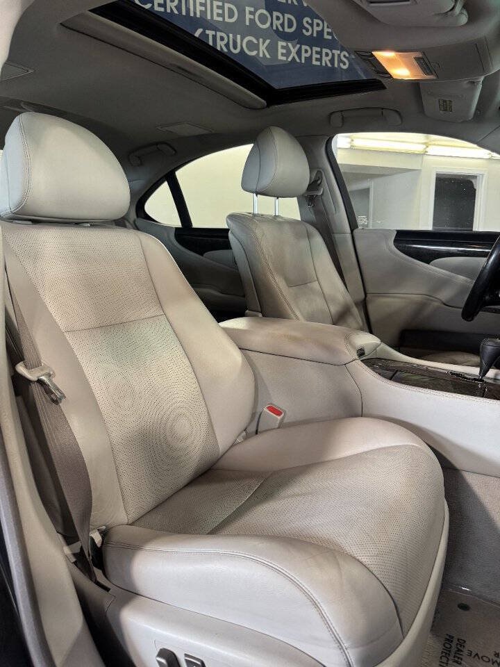 Used 2008 Lexus LS 460 RWD image 5