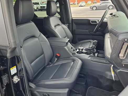 New 2026 Ford Bronco Outer Banks AWD/4WD image 17