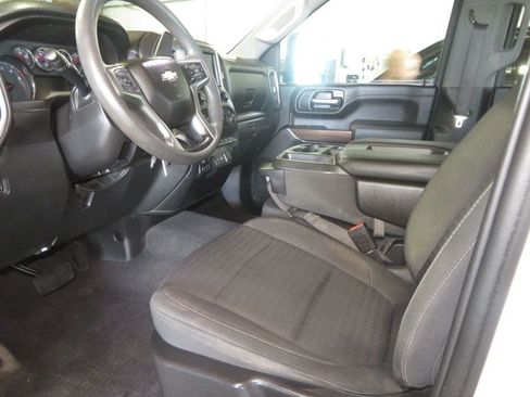 Used 2020 Chevrolet Silverado 2500 LT w/ Z71 Off-Road Package AWD/4WD image 22