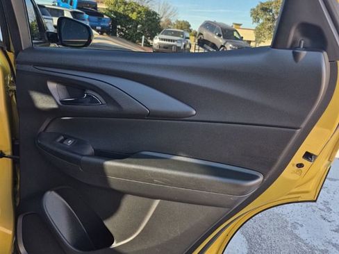 Used 2023 Chevrolet TrailBlazer RS w/ Sun and Liftgate Package image 19