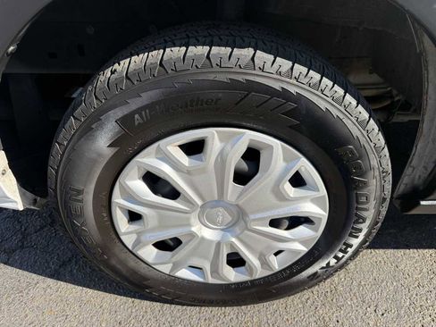 Used 2023 Ford Transit 350 XLT RWD image 15