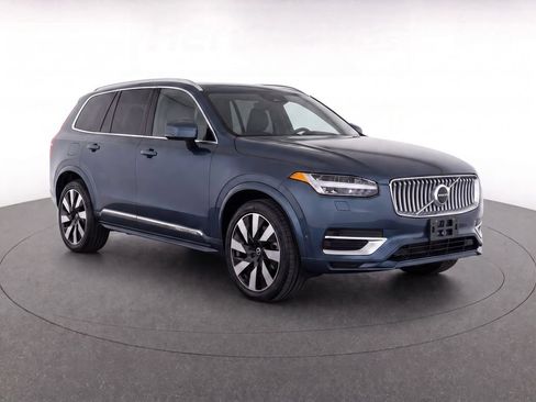 Certified 2023 Volvo XC90 T8 Ultimate w/ Lounge Package AWD/4WD image 2
