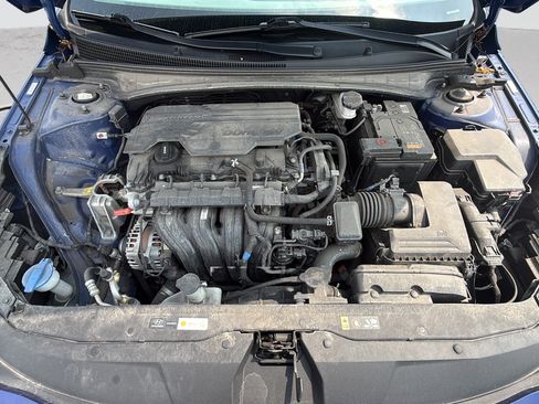 Used 2023 Hyundai Elantra SEL w/ Cargo Package FWD image 31