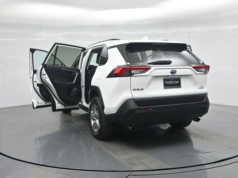Used 2024 Toyota RAV4 LE image 33