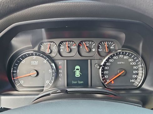 Used 2018 Chevrolet Silverado 1500 Custom w/ Custom Value Package image 31