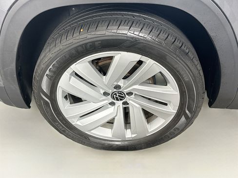 Used 2023 Volkswagen Atlas Cross Sport SE image 11
