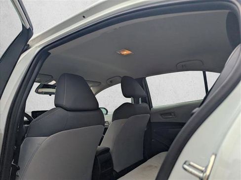 Used 2022 Toyota Corolla LE image 14