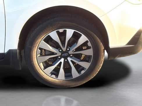 Used 2017 Subaru Outback 2.5i Limited image 24