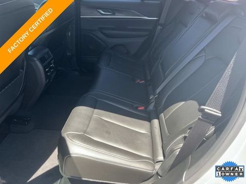 Certified 2025 Jeep Grand Cherokee Limited AWD/4WD image 32