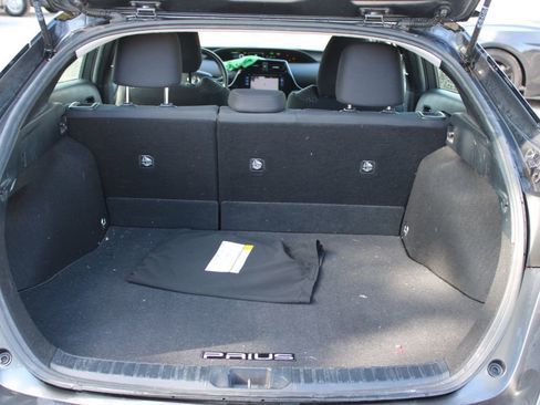 Used 2017 Toyota Prius Three w/ Carpet Mat Package FWD image 9