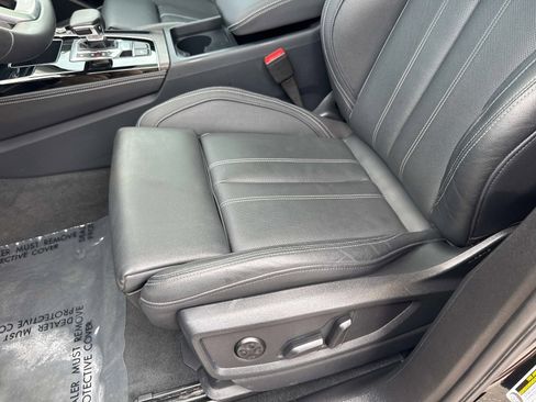 Certified 2025 Audi Q5 Prestige w/ Prestige Package AWD/4WD image 19