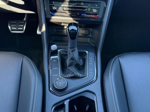 Certified 2024 Volkswagen Tiguan SE R-Line image 13