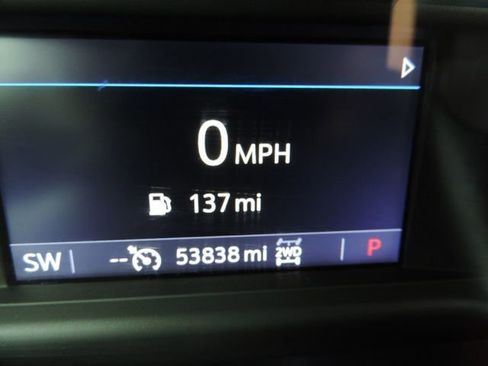 Used 2021 Chevrolet Silverado 1500 LT w/ Texas Edition Plus image 31