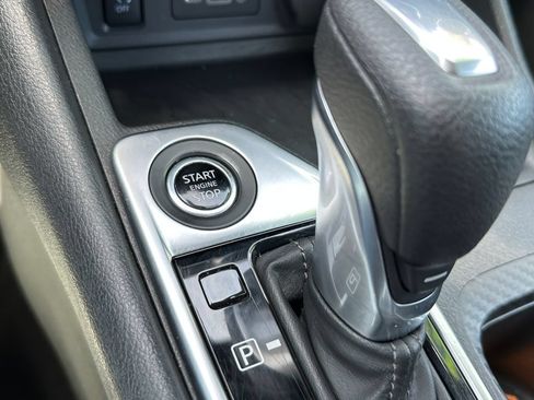 Used 2024 Nissan Sentra SV FWD image 29