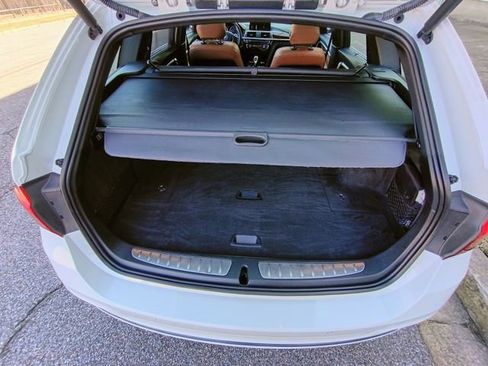 Used 2017 BMW 330i xDrive Wagon image 76
