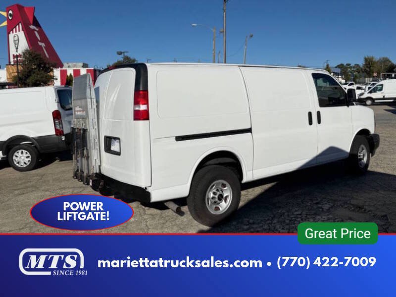 Used 2020 GMC Savana 3500 w/ Driver Convenience Package RWD image 1