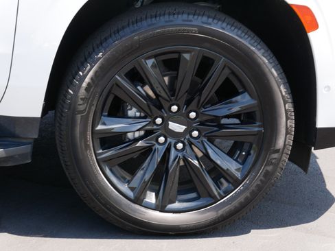 Used 2021 Cadillac Escalade Sport Platinum AWD/4WD image 16