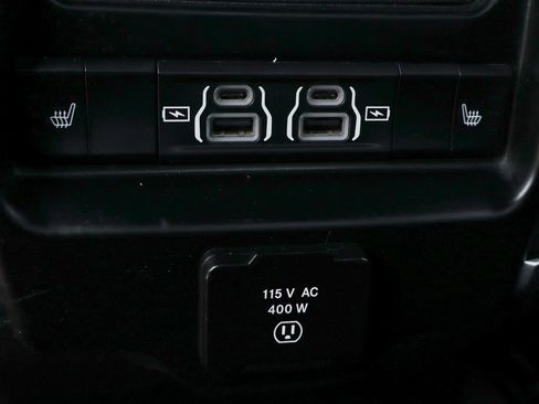 Used 2021 RAM 1500 Laramie AWD/4WD image 50