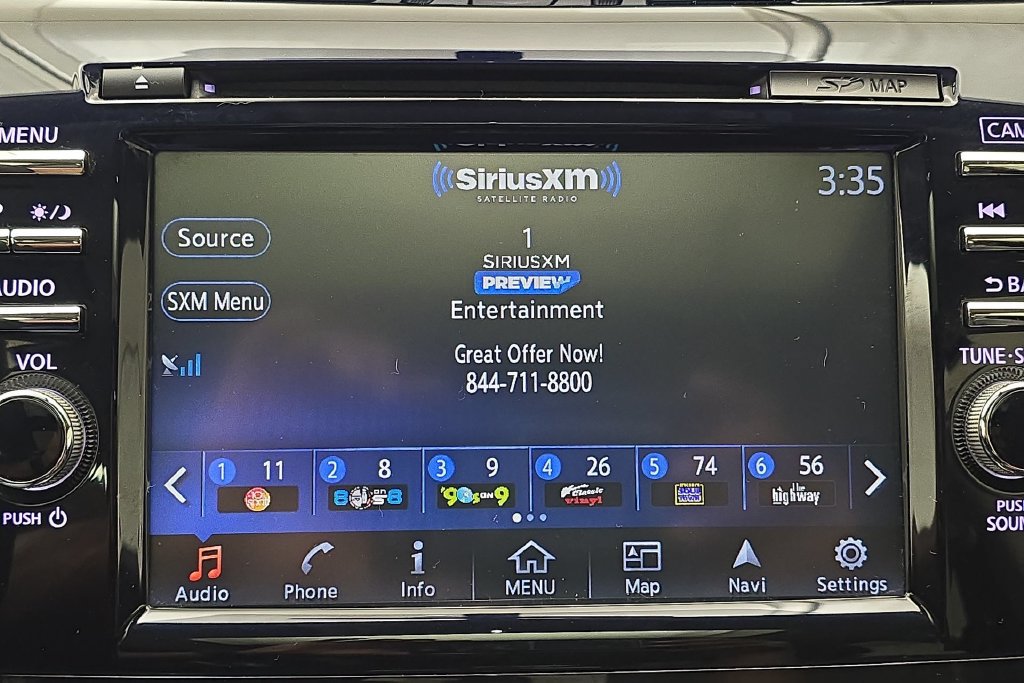 Used 2018 Nissan Murano SL w/ Moonroof Package AWD/4WD image 17