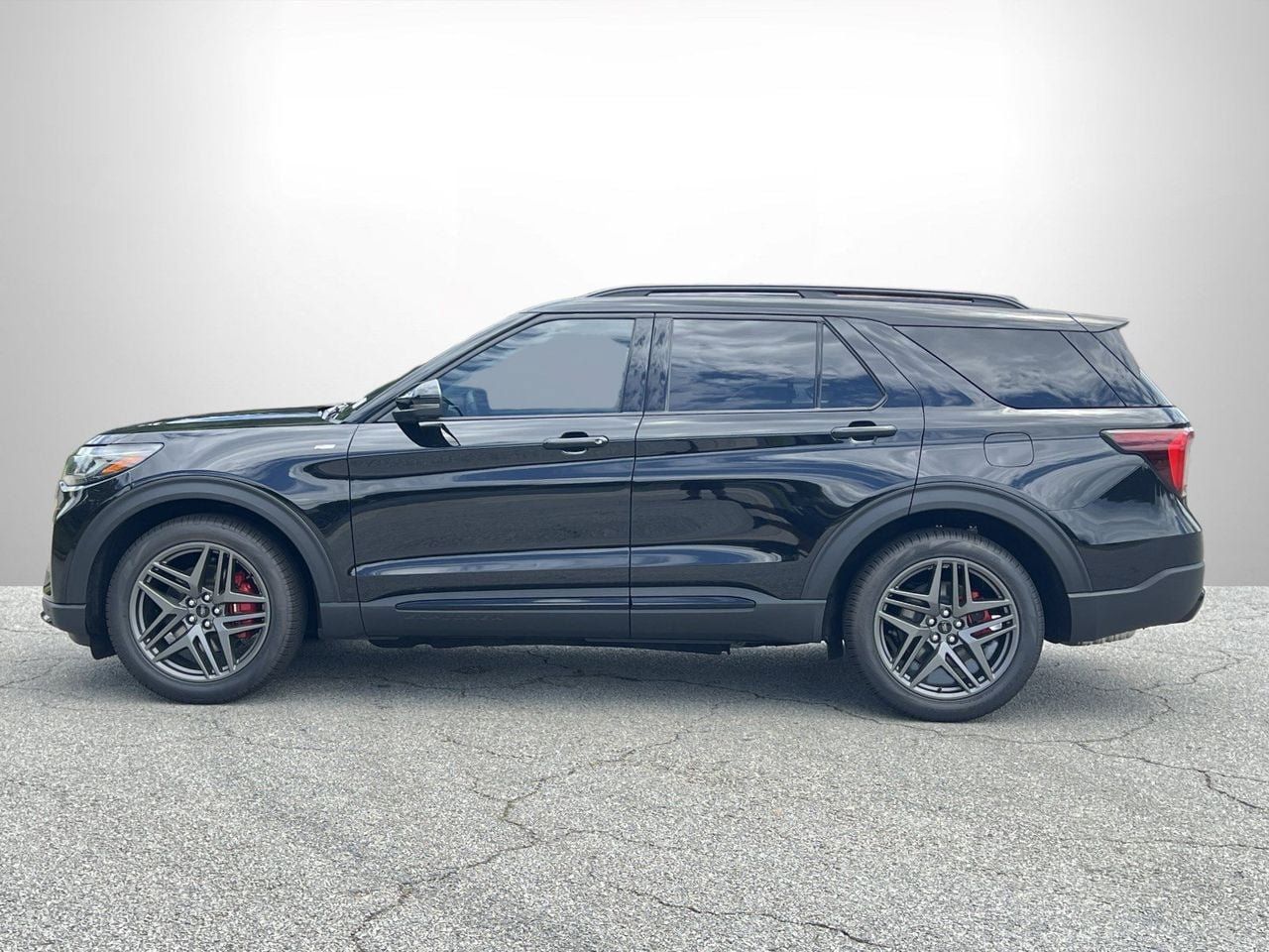 New 2026 Ford Explorer ST-Line w/ ST-Line Street Pack RWD image 21