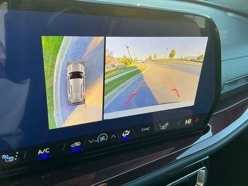 New 2026 Chevrolet Traverse Z71 w/ Enhanced Driving Package image 23