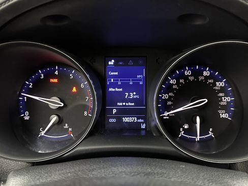 Used 2020 Toyota C-HR LE image 12