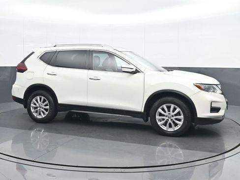Used 2020 Nissan Rogue S w/ Special Edition Package image 8