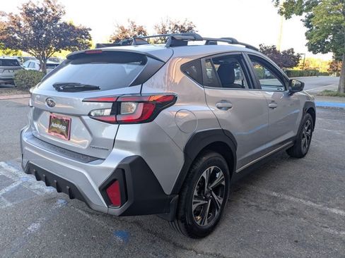 Used 2025 Subaru Crosstrek 2.5i Premium AWD/4WD image 2