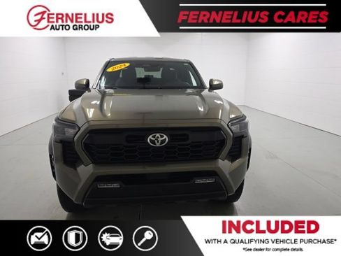 Used 2024 Toyota Tacoma TRD Off-Road AWD/4WD image 2