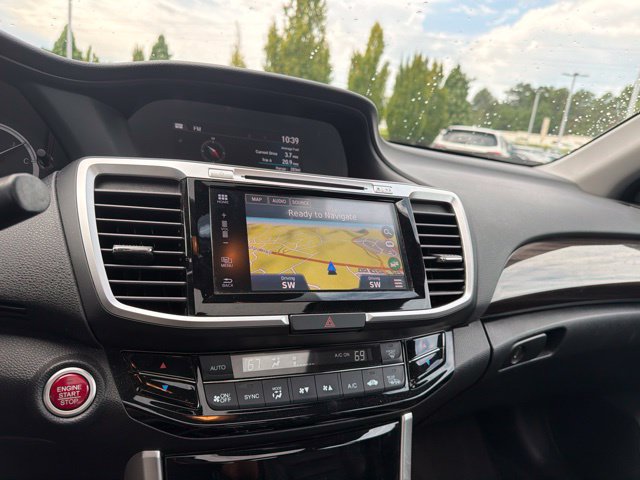 Certified 2017 Honda Accord Touring image 18