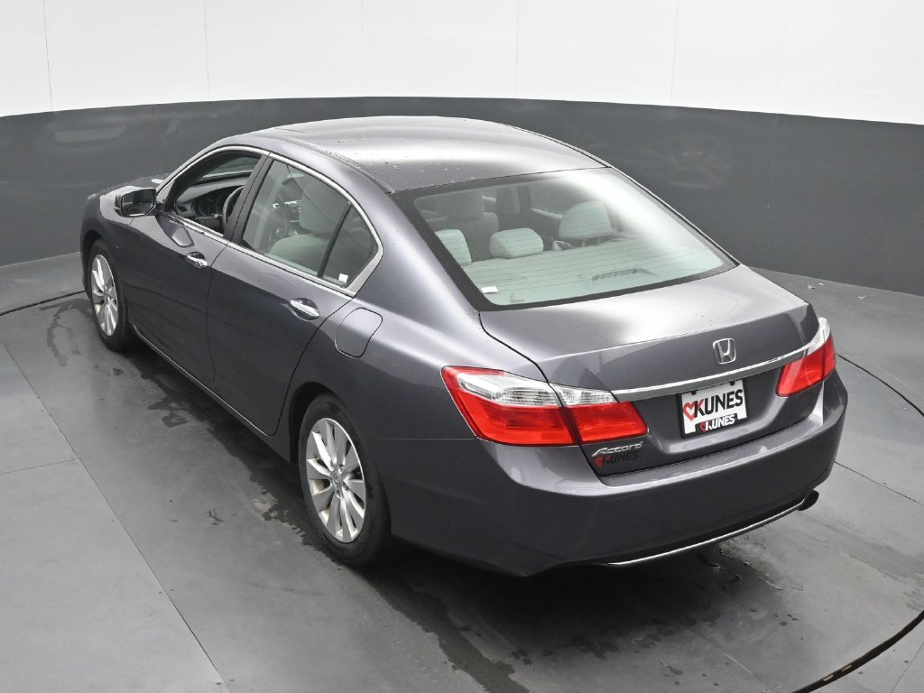 Used 2015 Honda Accord EX image 16
