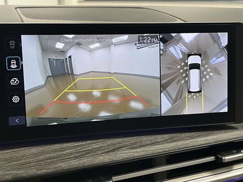 Certified 2025 Hyundai Santa Fe Limited FWD image 36